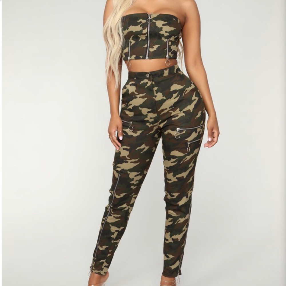 Fashion Nova Camo Set Size Small